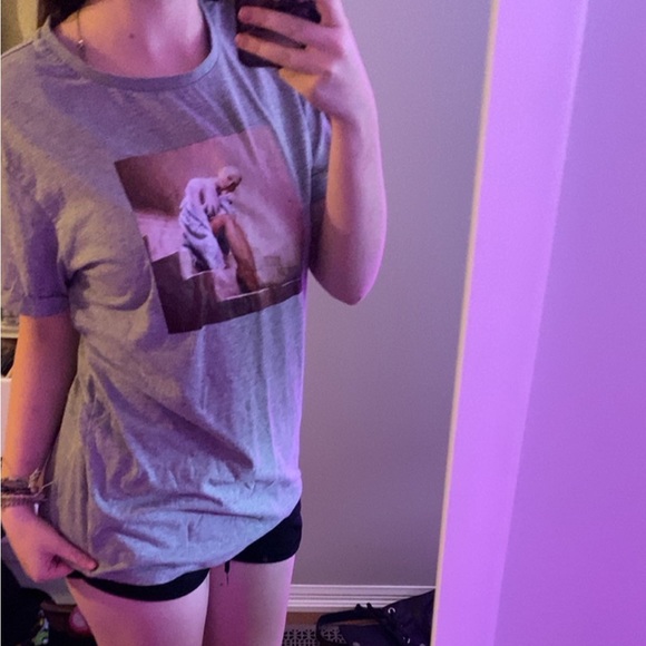 🤎 Ariana Grande Merch; Graphic Tee 🤎 - Picture 1 of 4